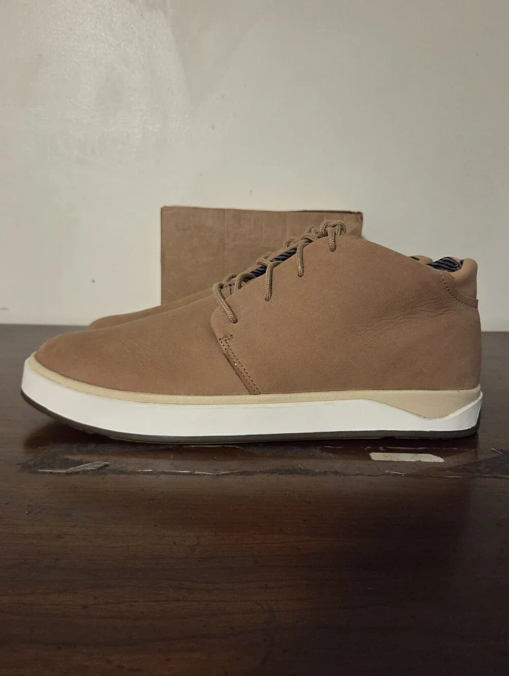 OluKai Papaku Ili Leather Chukka Boots Tan Men’s Sz 13 Worn Once